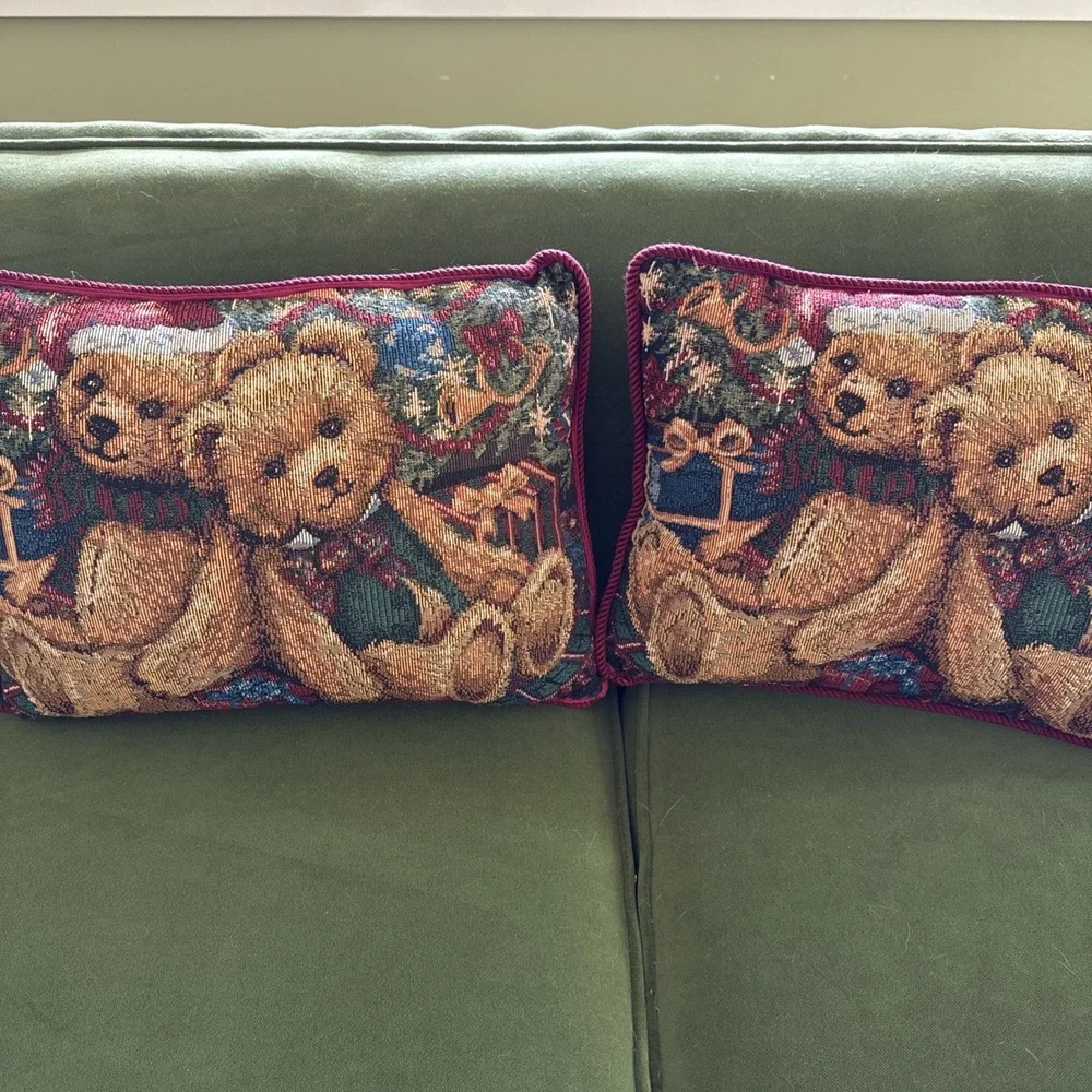 Pair of 2 Tapestry Square 16